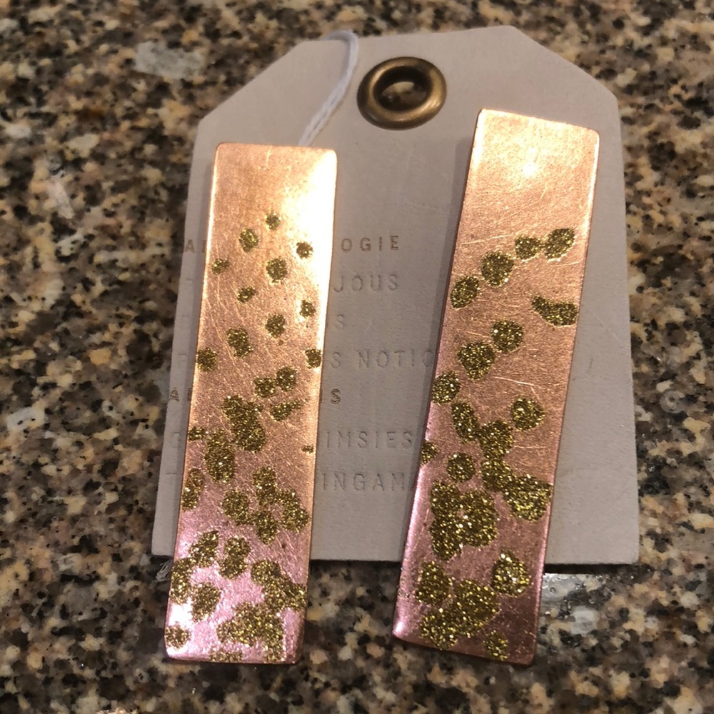 Women’s rose gold earrings